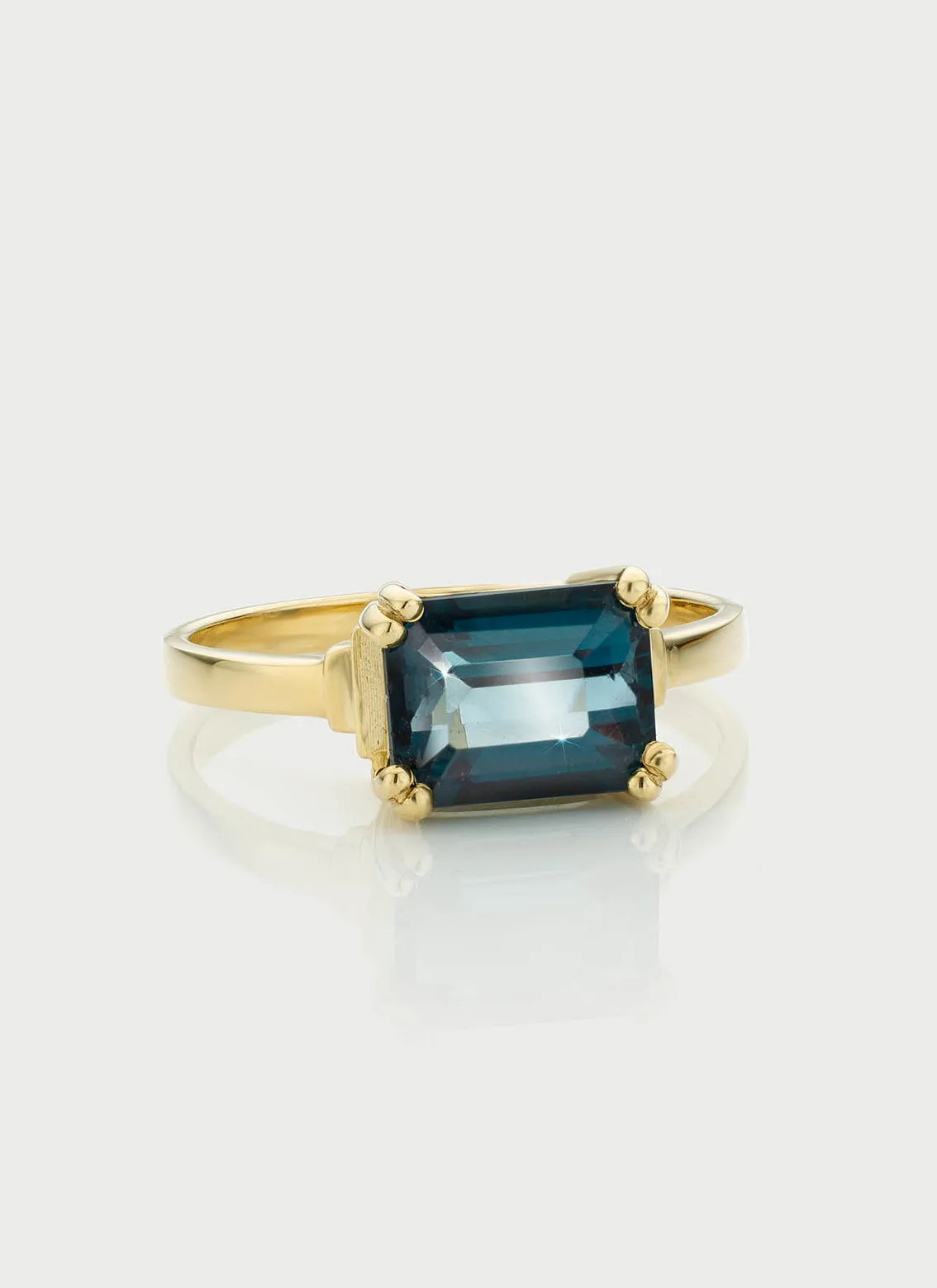 Liv topaz london blue ring 14k gold