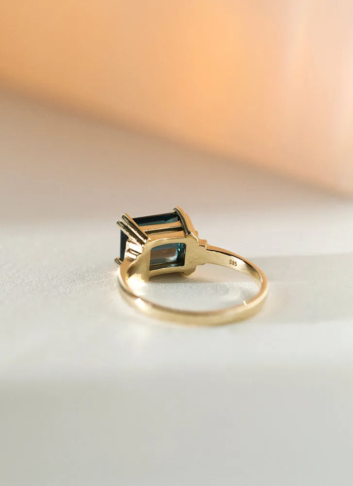 Liv topaz london blue ring 14k gold